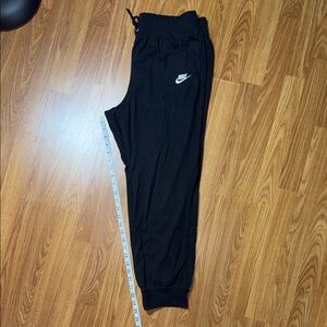 Nike Women’s Large Black Sweatpants